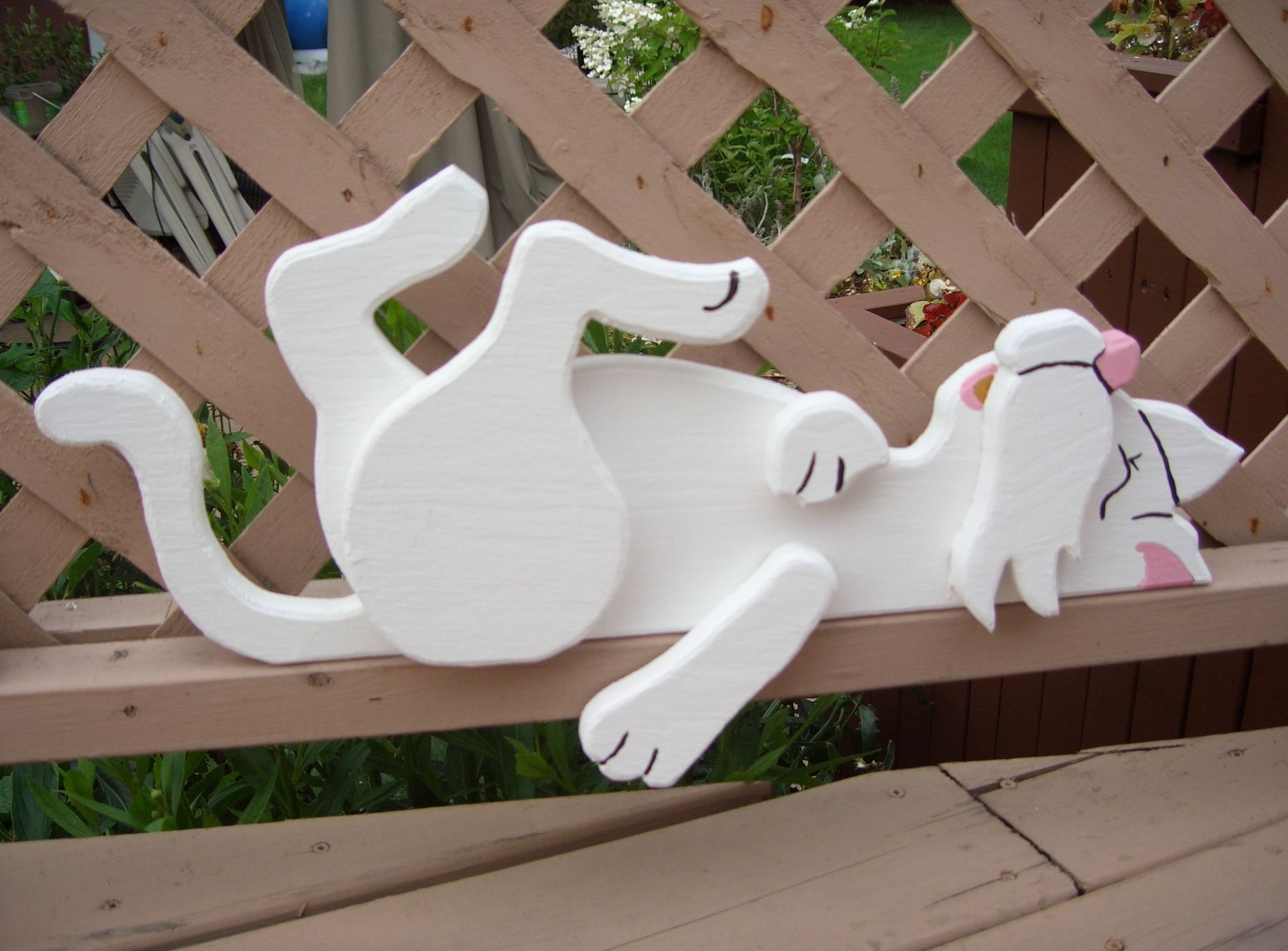 Коты и кошки из пенопласта